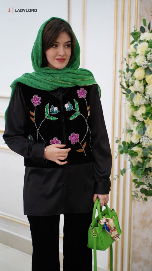 برای بزرگنمایی تصویر دوبار کلیک نمایید جلیقه جواهر دوزی طرح رز ماهوت